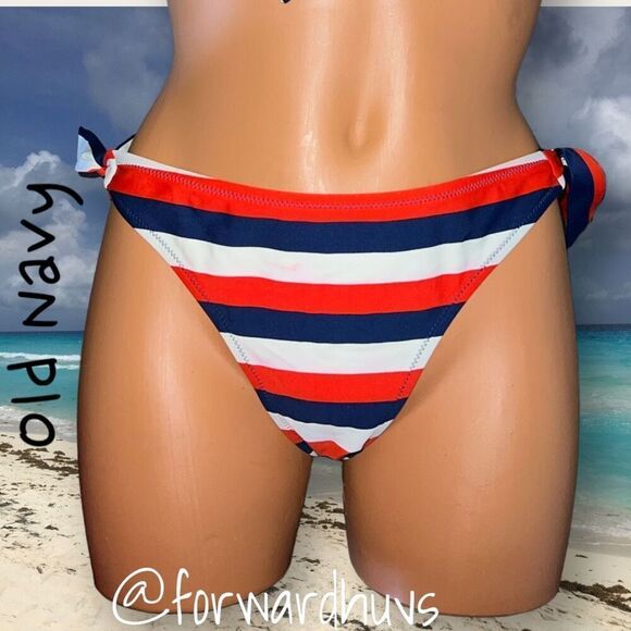 Old Navy Adorable Bikini - Size Small | Read - Picture 7 of 11